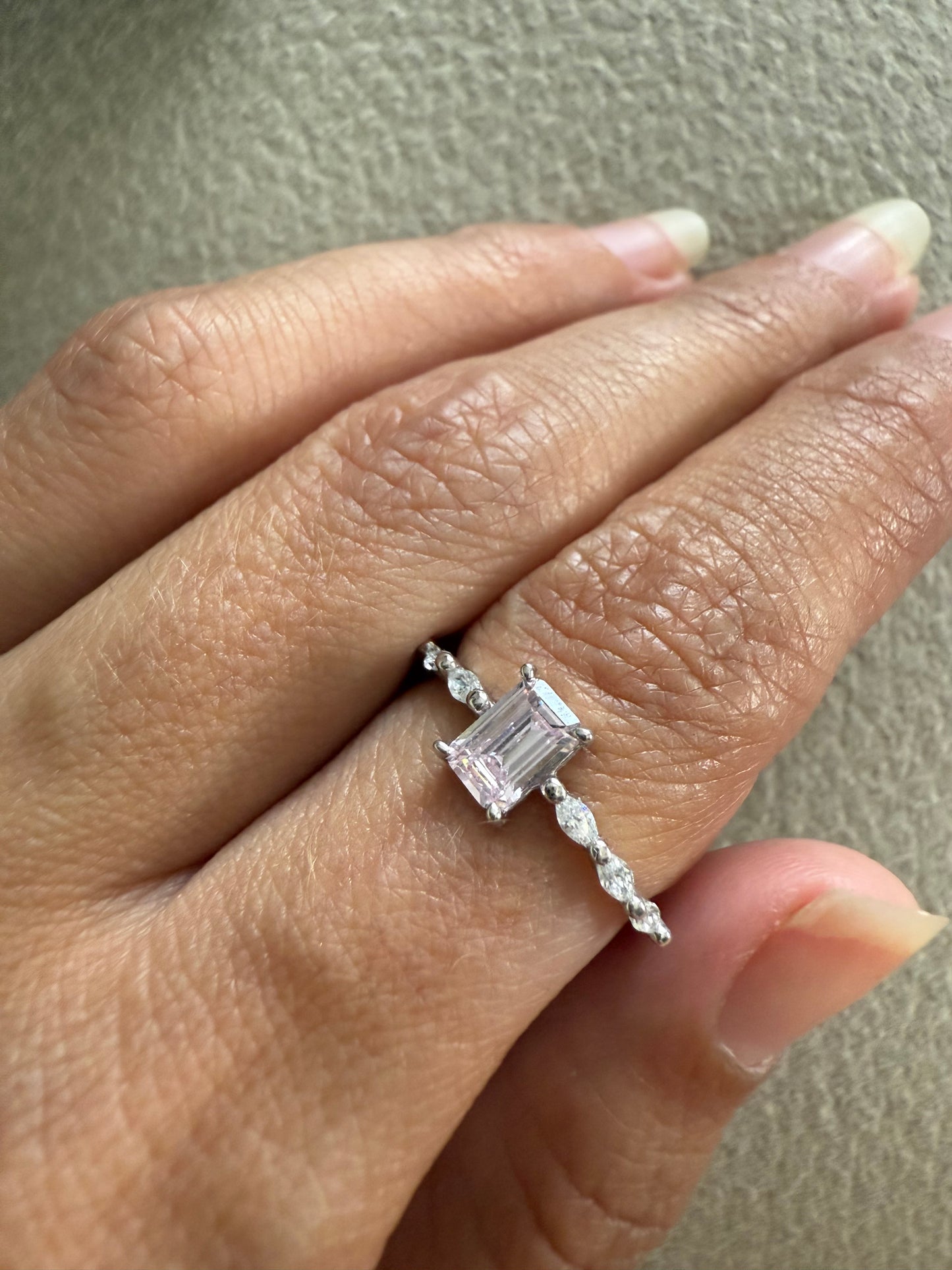ANILLO CAMELIA