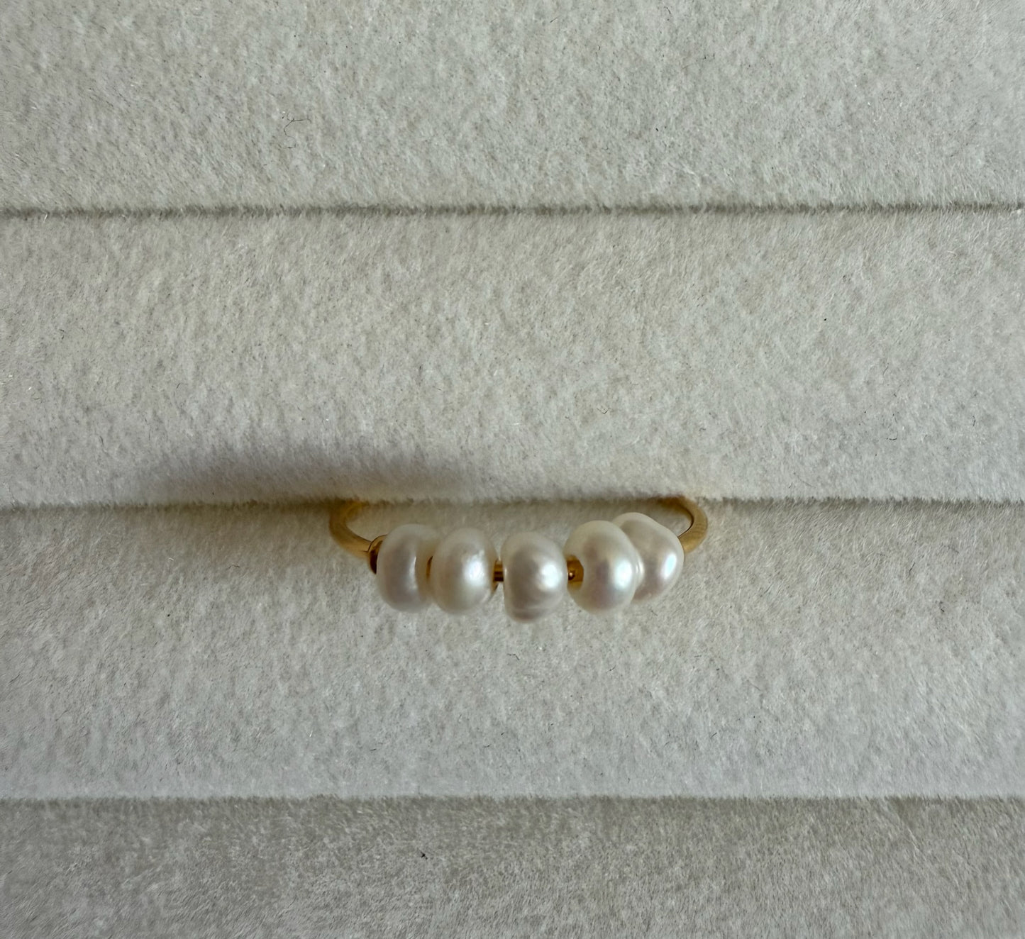 ANILLO ELLA