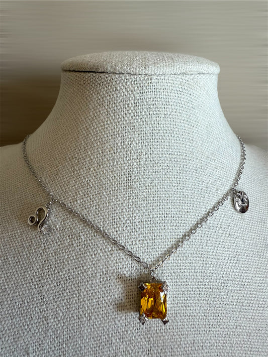 COLLAR SOY LEO